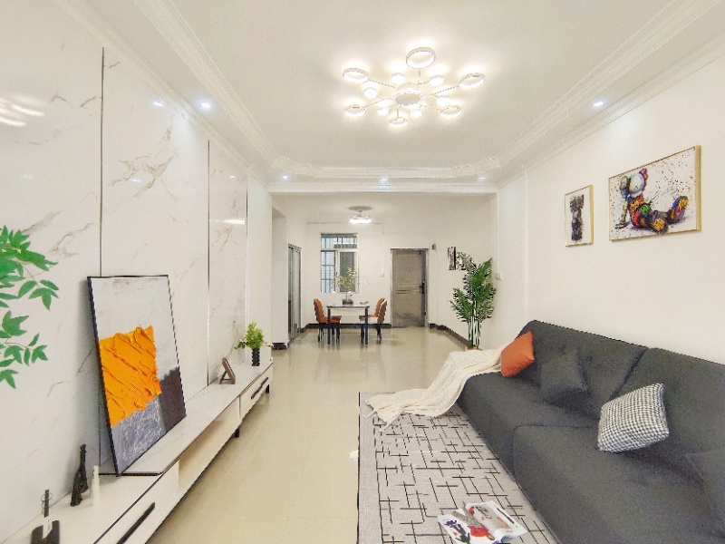 龙基花园，三房，103.8方，46.8万